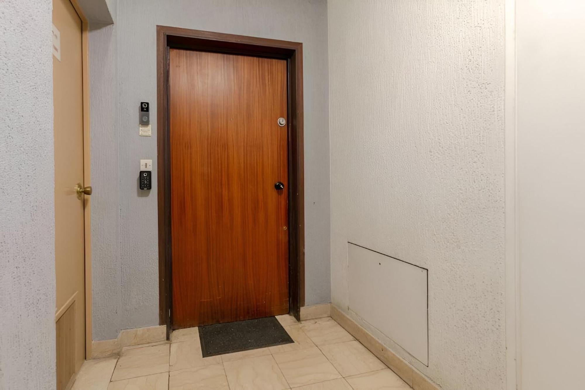 Apartment With Balcony, La Defense - Paris Courbevoie